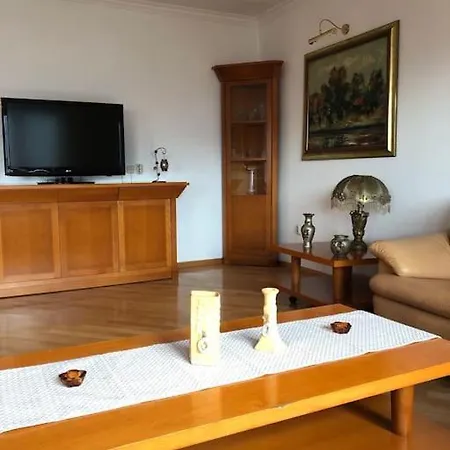 Spacious In The City Center Of Σκόπια
