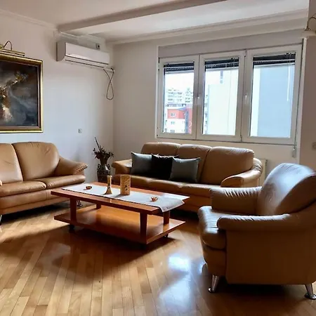 Spacious In The City Center Of