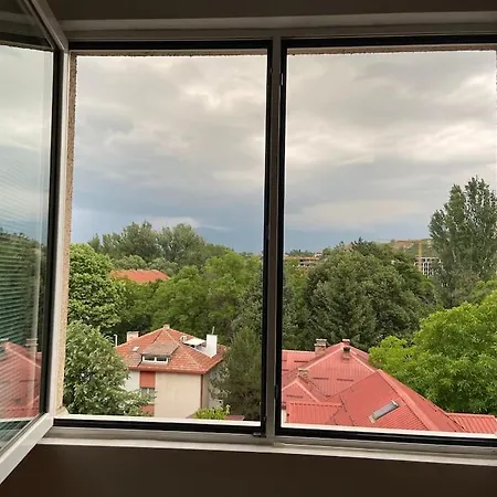 Διαμέρισμα Spacious In The City Center Of